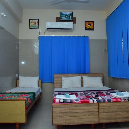 Hotel Sgrt Residency à Vellore Extérieur photo
