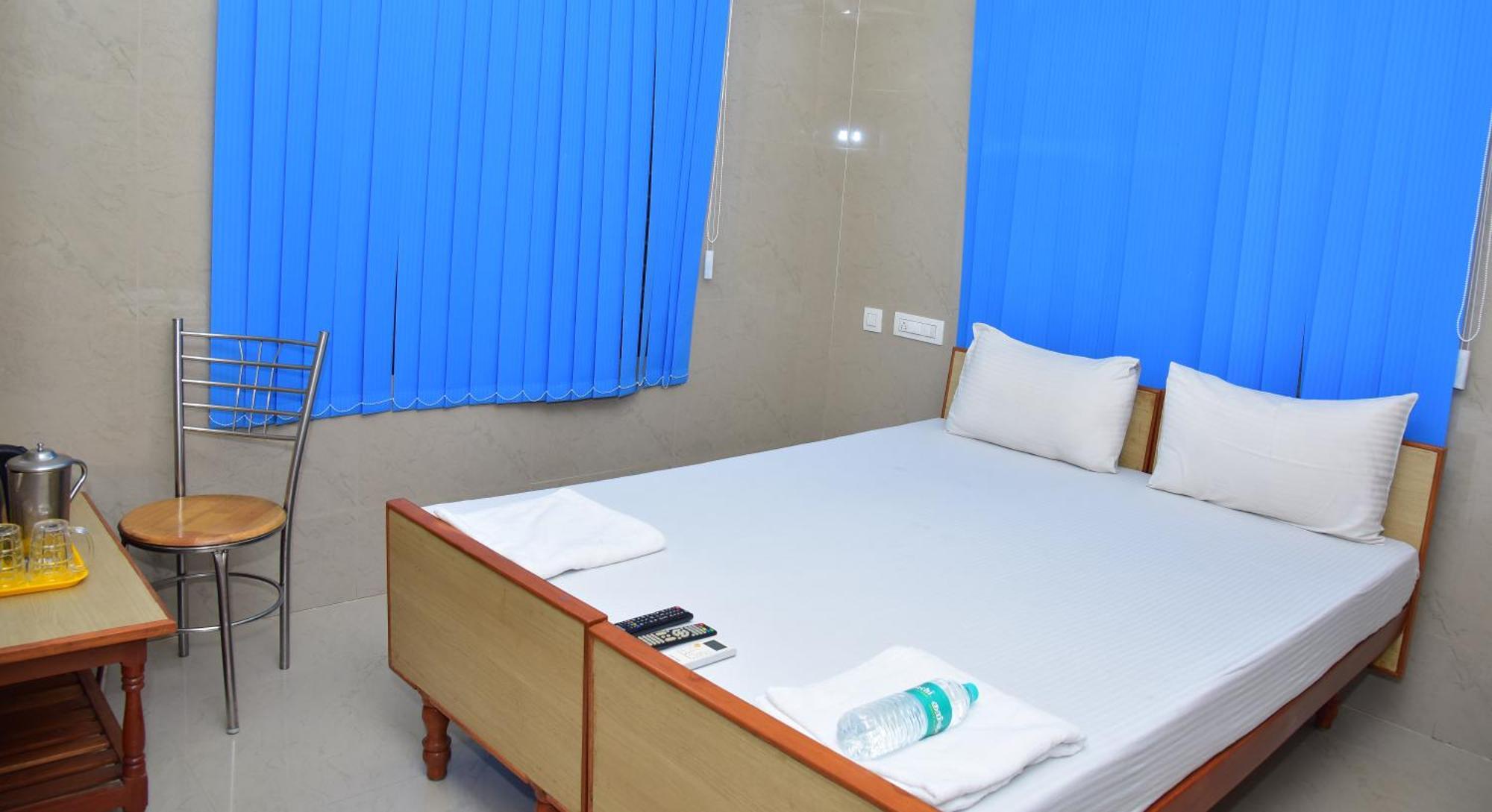 Hotel Sgrt Residency à Vellore Extérieur photo