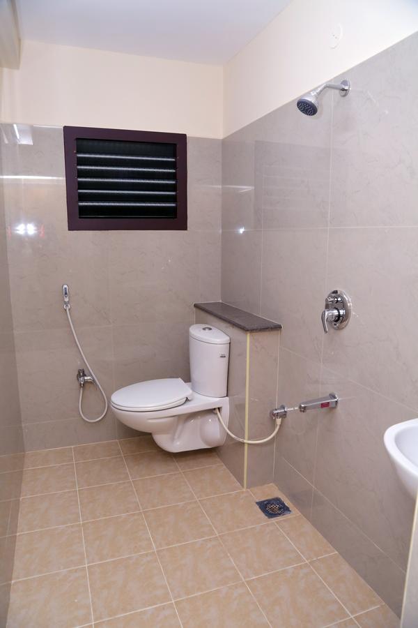 Hotel Sgrt Residency à Vellore Extérieur photo