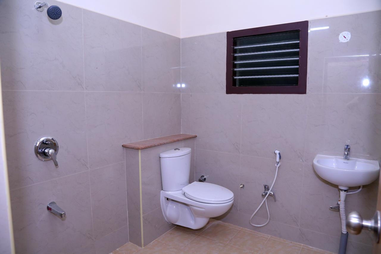 Hotel Sgrt Residency à Vellore Extérieur photo