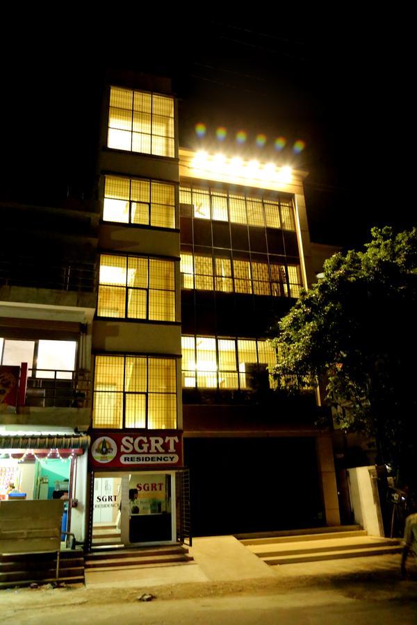 Hotel Sgrt Residency à Vellore Extérieur photo